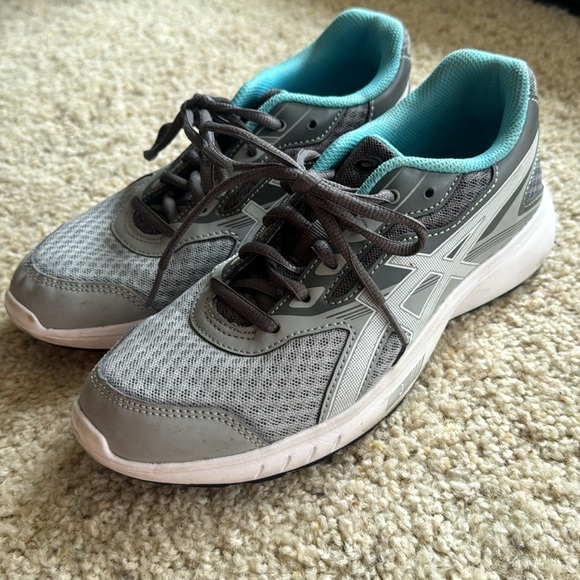 Asics - Picture 3 of 5